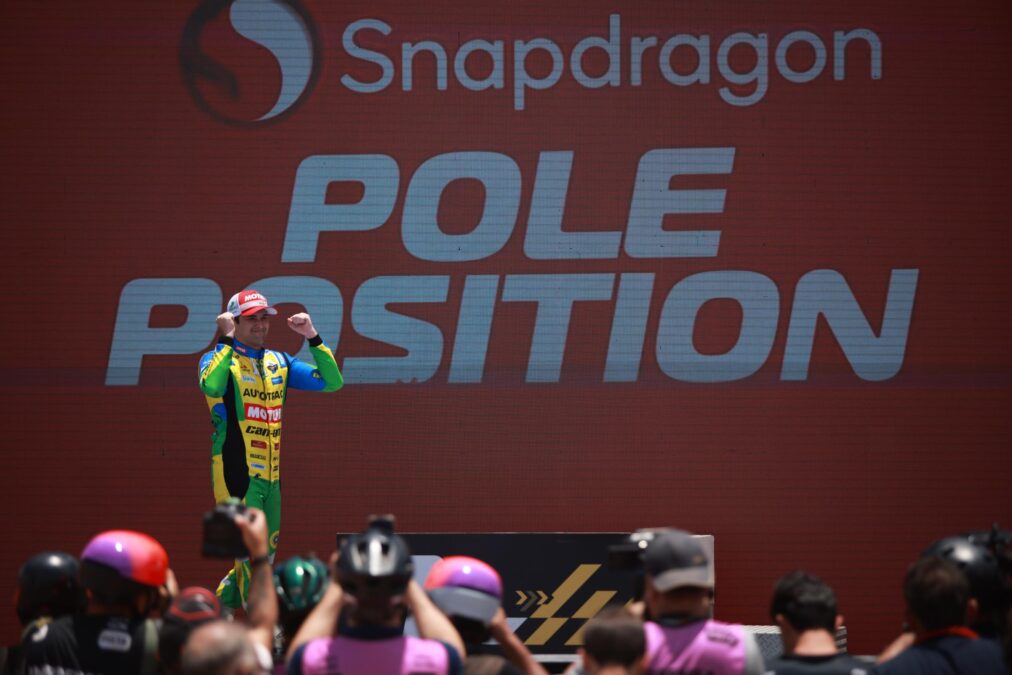Nelson Piquet Jr. vibra com pole em Brasília e afirma dificuldades
