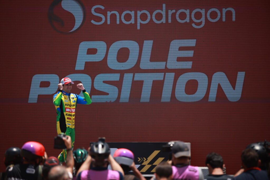 nelson-piquet-jr.-vibra-com-pole-em-brasilia-e-afirma-dificuldades