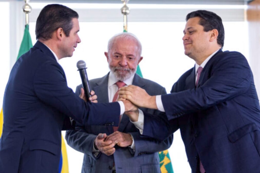 Planalto age para esfriar tensão com Congresso e acelerar votações