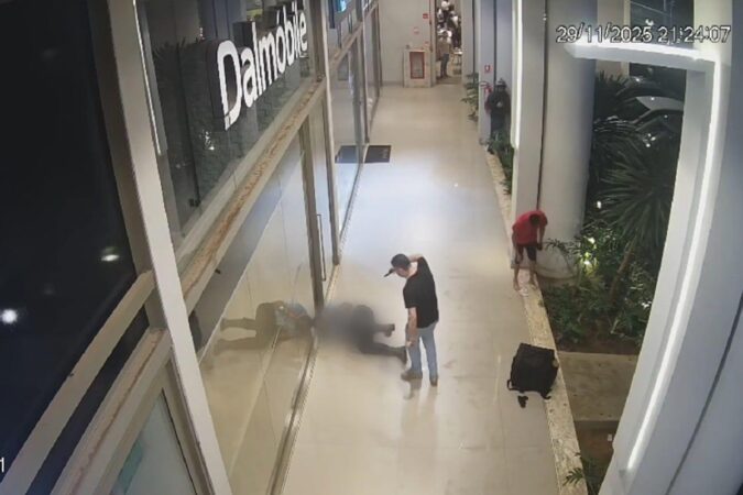 motorista-de-carro-de-luxo-mata-vigia-apos-ser-confrontado-em-shopping