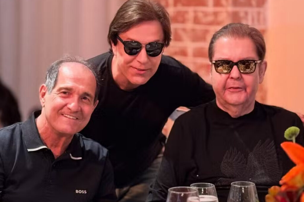 fotos:-faustao-aparece-em-encontro-com-tom-calvalcante-e-muricy