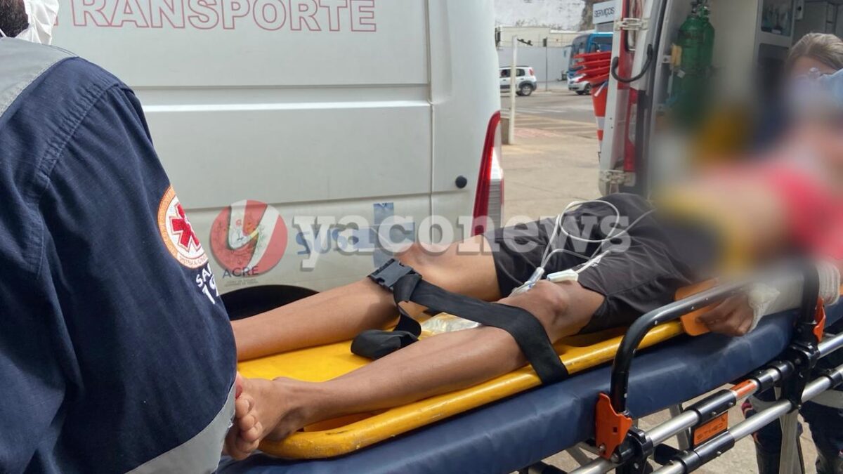 Motoboy de 21 anos sofre TCE gravíssimo após colisão com carro elétrico no bairro Calafate