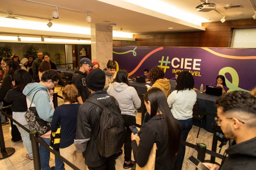 CIEE disponibiliza mais de 500 vagas de estágio para estudantes do DF