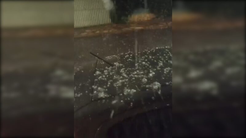 moradores-registram-chuva-de-granizo-durante-temporal-no-df