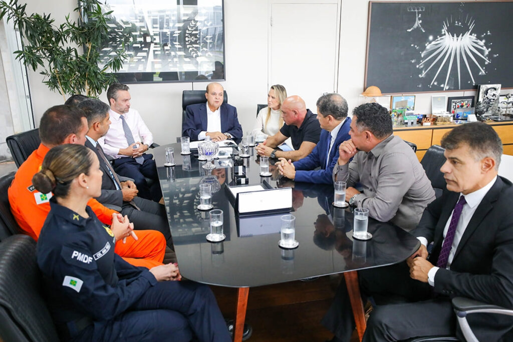 ibaneis-diz-que-lutara-por-paridade-das-forcas-de-seguranca-com-a-pf