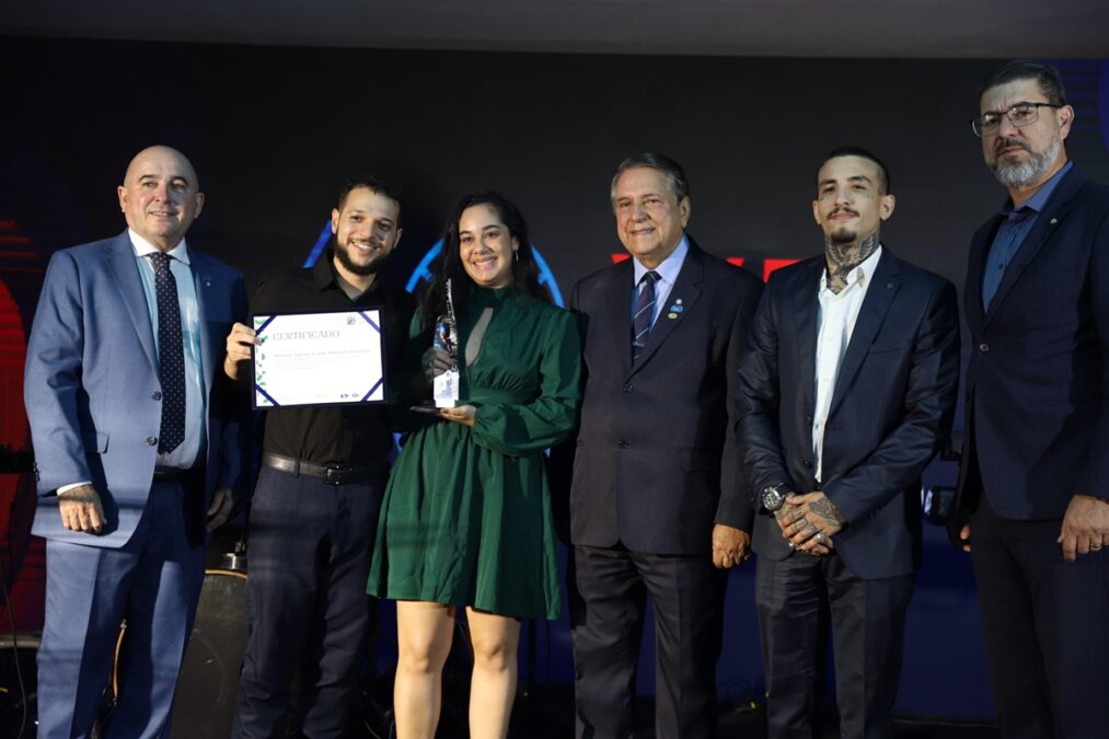 Metrópoles vence prêmio do Conselho Federal de Administração