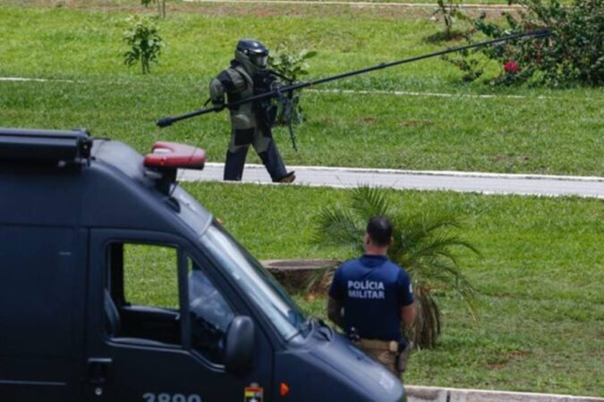 stf-marca-julgamento-de-trio-que-tentou-explodir-bomba-no-aeroporto-jk