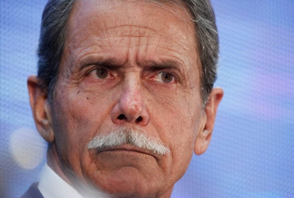 General detona Bolsonaro: “Um líder tão estridente quanto vazio”