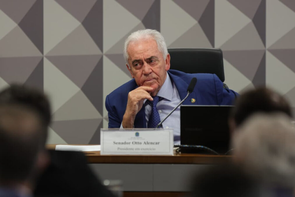 Messias no STF: presidente da CCJ do Senado prevê sabatina só em 2026