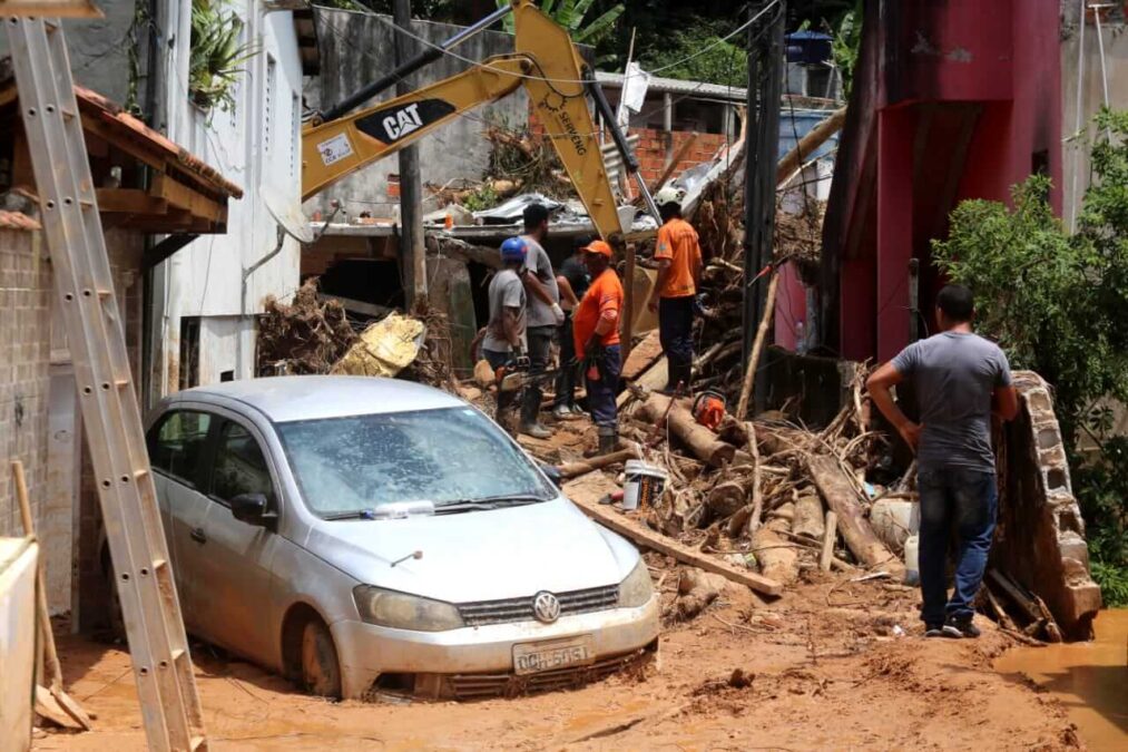 Governo de SP quer reduzir verba de ação contra enchentes em 60%