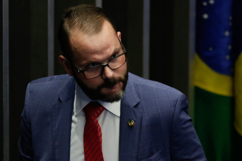 Salário de ex-diarista no gabinete de Seif aumentou 14 vezes em 2 anos