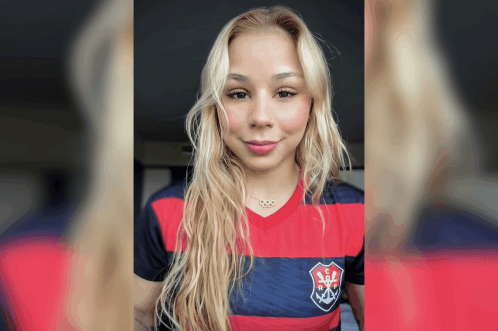 Flávia Saraiva posta foto com camisa do Flamengo após título; confira