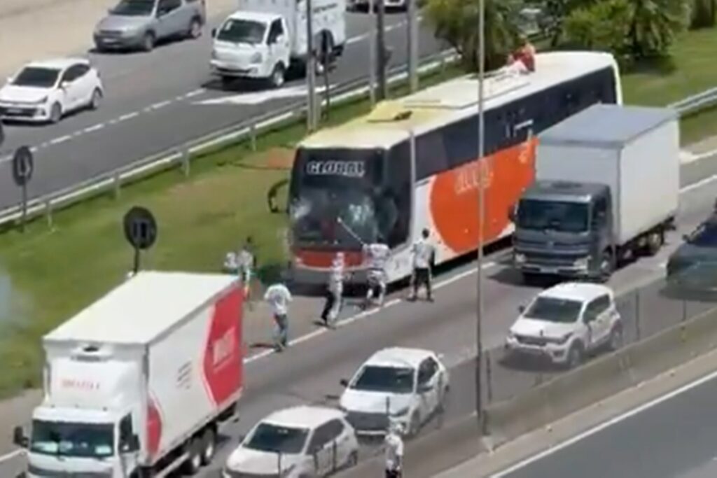 organizada-do-santos-ataca-torcida-do-internacional-em-santa-catarina