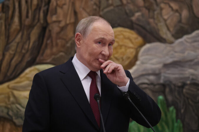 putin-pressiona-e-diz-que-russia-tomara-donbas-“de-qualquer-forma”