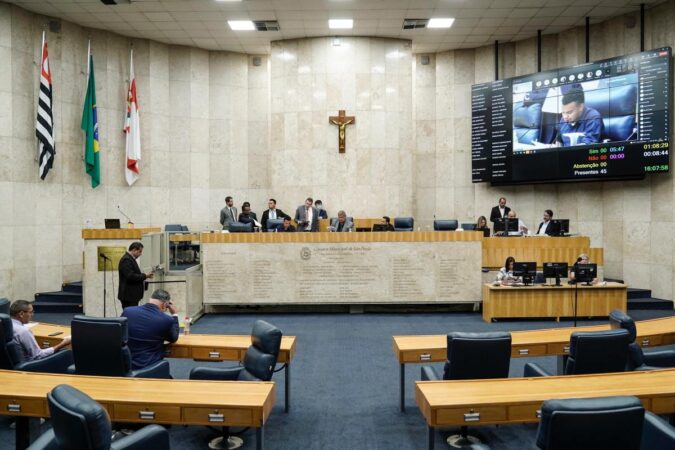 mototaxi:-vereadores-aprovam-em-1o-turno-pl-que-regulamenta-atividade