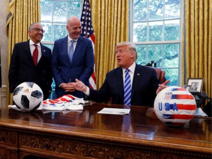 antes-do-sorteio,-trump-enaltece-infantino-e-aponta-numeros-recordes-para-a-copa