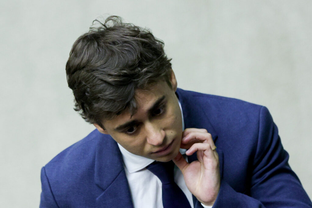 nikolas-ferreira-se-pronuncia-sobre-escolha-de-bolsonaro-por-flavio