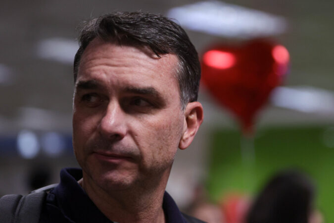 flavio-bolsonaro-minimiza-reacao-ruim-de-parte-do-centrao-ao-nome-dele