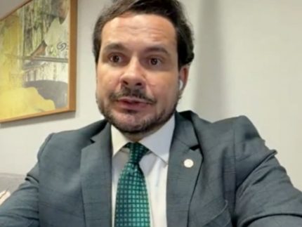 deputado-afirma-que-lula-recusa-combater-faccoes-e-compara-prisao-de-bolsonaro-a-inquisicao