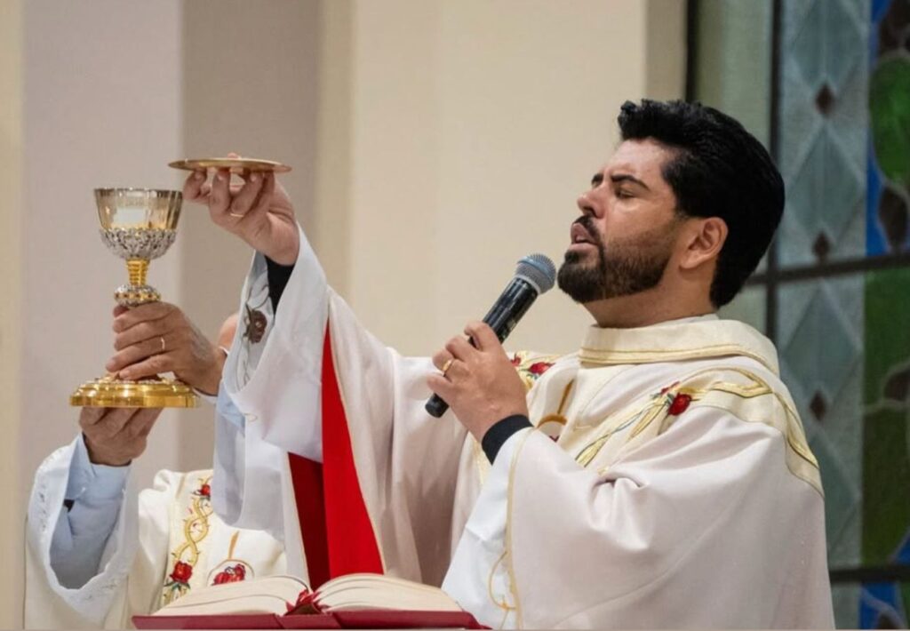 padre-encontrado-morto-alertou-fieis-sobre-“estar-pronto-para-partir”