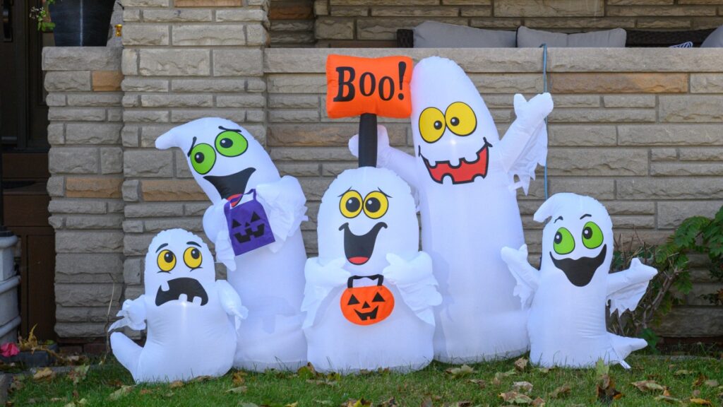 caso-de-homem-multado-por-assustar-visitantes-em-cemiterio-viraliza