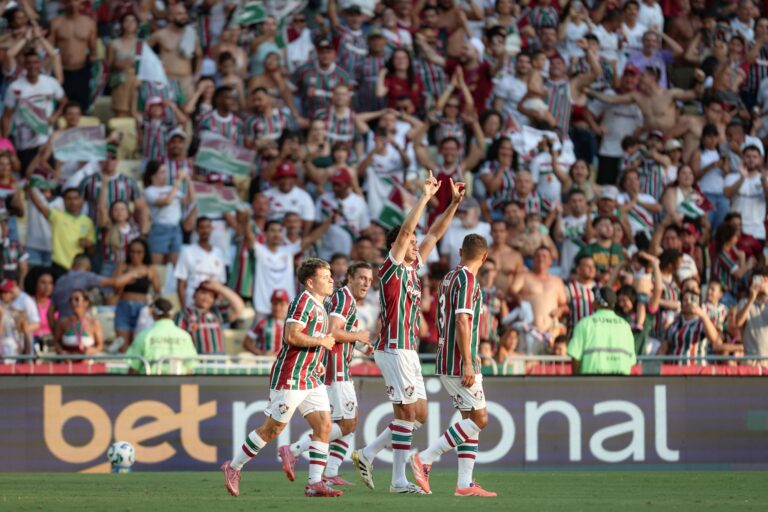 fluminense-bate-bahia-e-garante-vaga-na-fase-de-grupos-da-libertadores