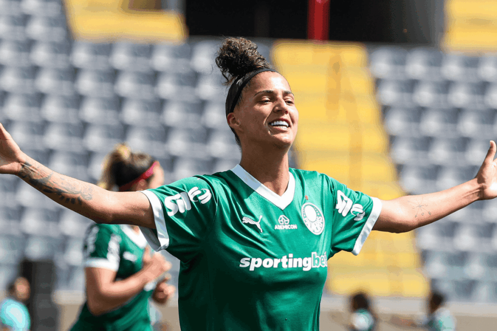 amanda-gutierres-e-premiada-pela-cbf-por-artilharia-na-serie-a1