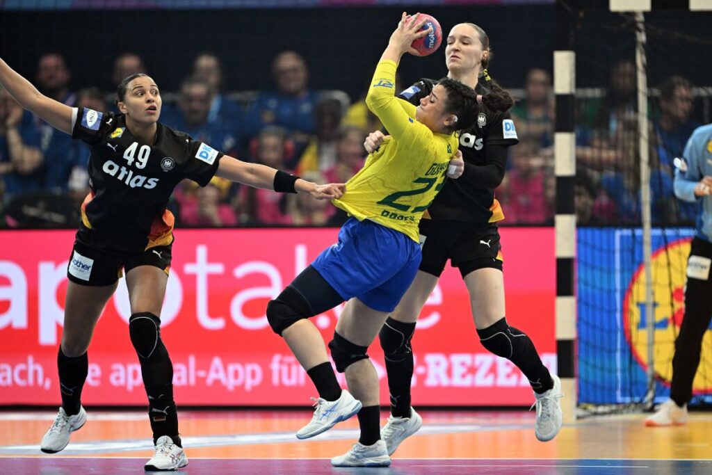 handebol:-brasil-cai-para-alemanha-e-se-despede-nas-quartas-do-mundial