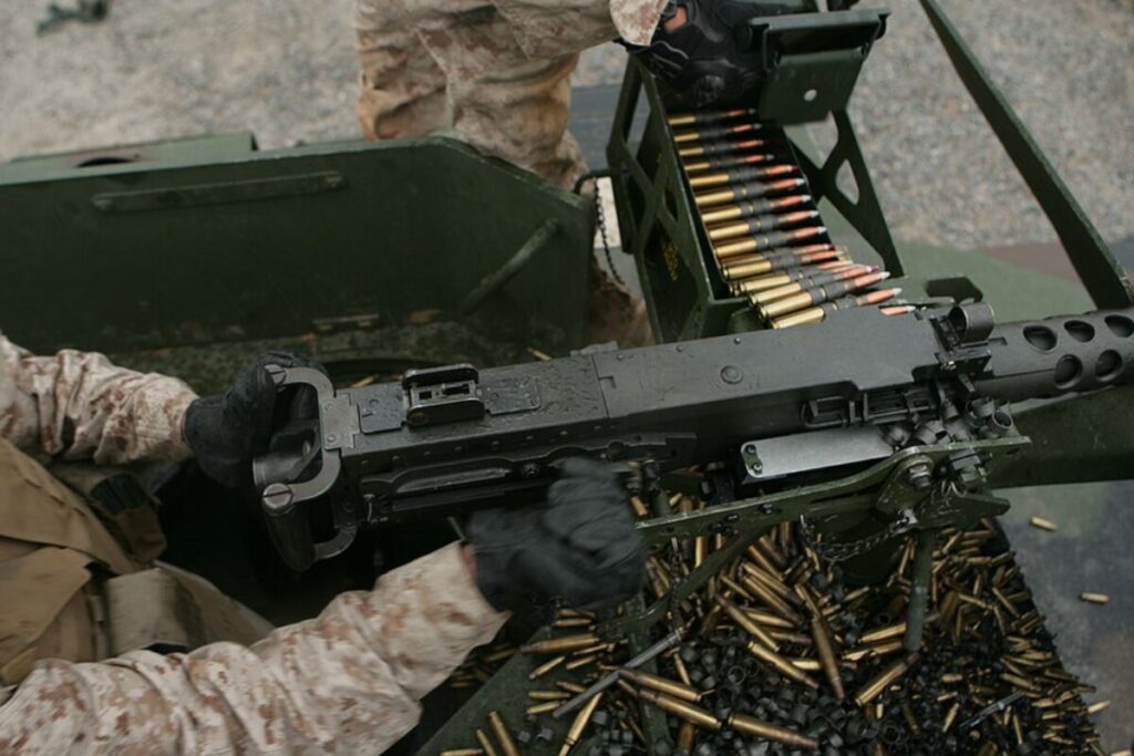 fabrica-de-sp-que-vendia-fuzis-para-o-cv-comprava-pecas-pela-internet