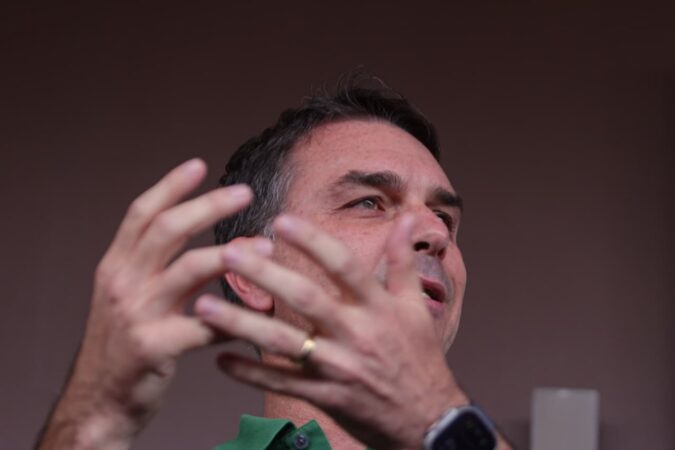 a-direita-apoiara-flavio?
