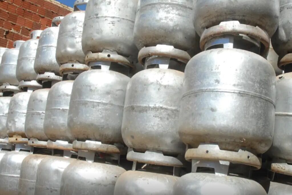auxilio-gas:-beneficiarios-com-nis-final-1-recebem-beneficio-nesta-4a