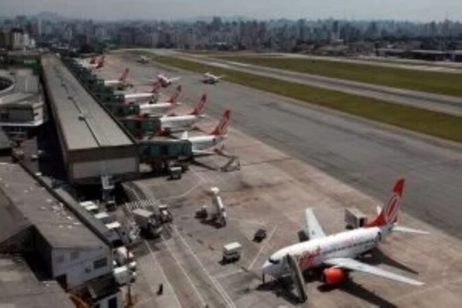 ventos-fortes-afetam-voos-em-sao-paulo-e-geram-cancelamentos