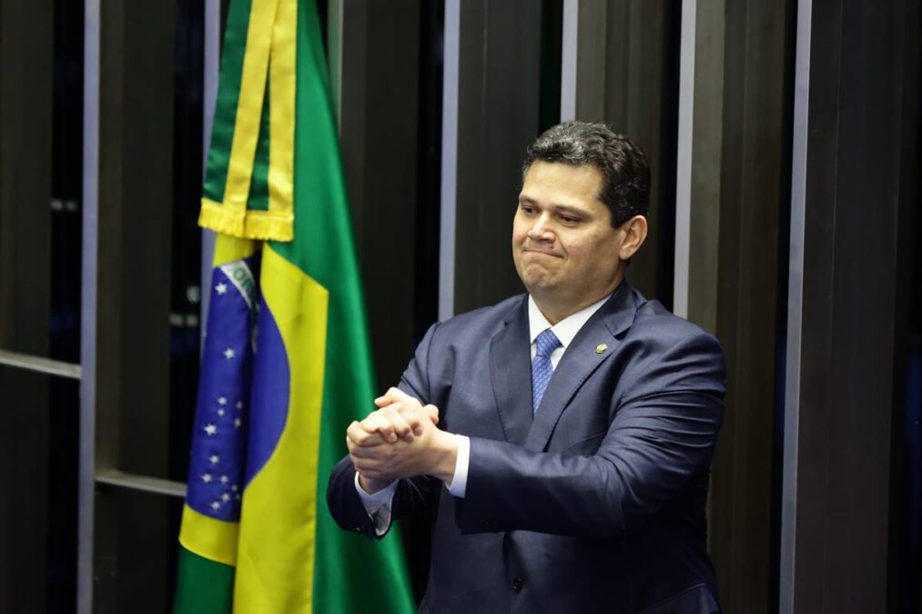 Alcolumbre diz que vai pautar a dosimetria na próxima quarta (17/12)
