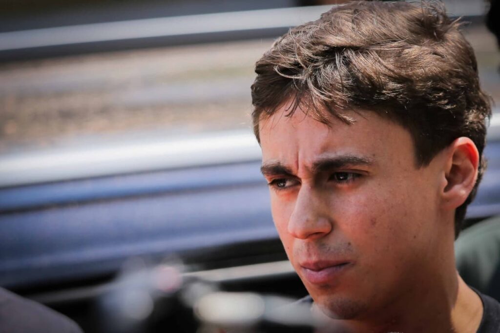 nikolas-reage-apos-moraes-determinar-a-perda-do-mandato-de-zambelli