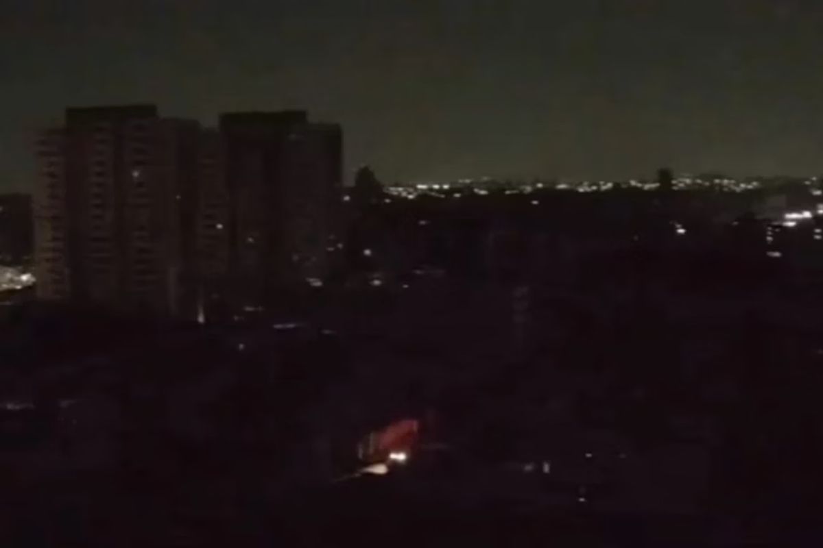 Quase 1,3 milhão sem luz: Enel não dá prazo para retorno de energia