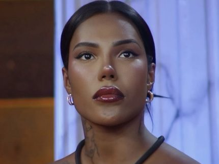 carol-lekker-se-desculpa-com-publico-por-expulsao:-“nao-acho-que-isso-seja-legal”