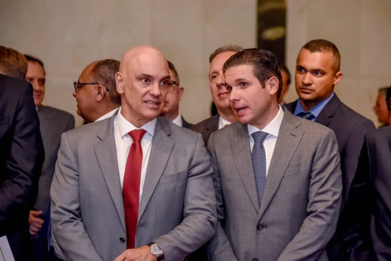 decisao-de-moraes-sobre-zambelli-abre-nova-crise-entre-poderes