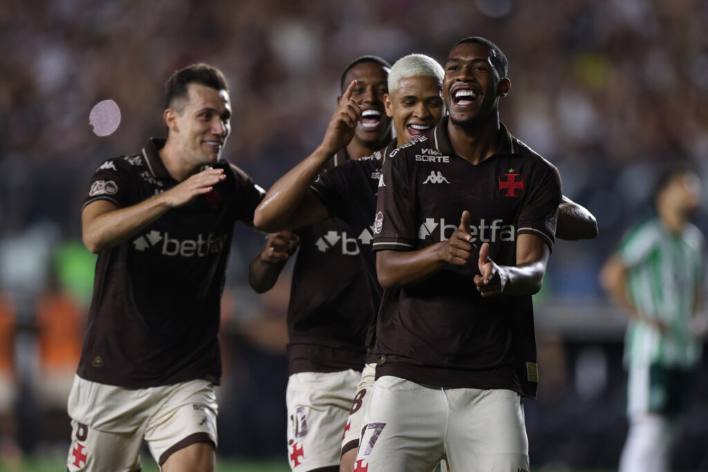 “oi,-boa-noite”:-vasco-renova-com-rayan-ate-2028.-veja-detalhes