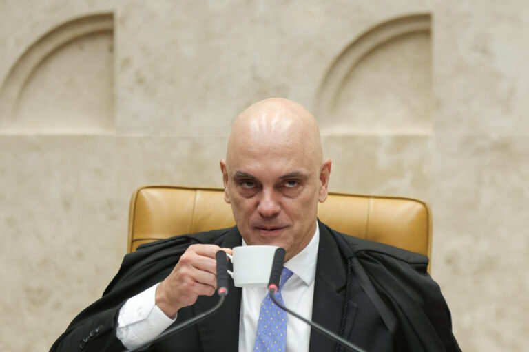 tchau,-magnitsky!
