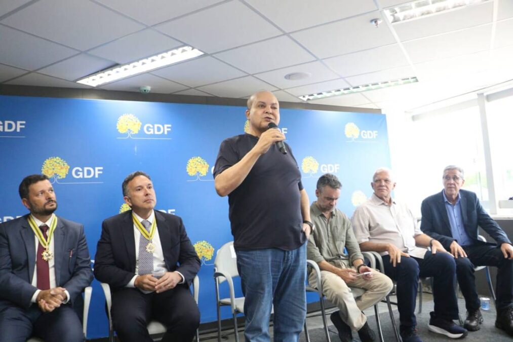 Ibaneis anuncia venda e chama Centrad de lixo: “Ilusão do megalomaníaco do Arruda”