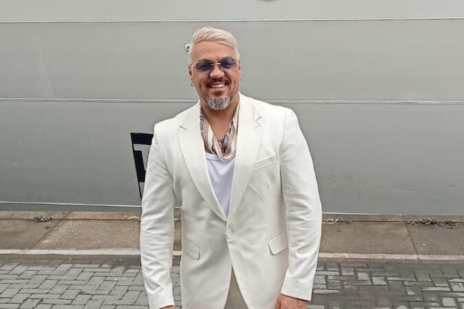 belo-exibe-novo-visual-no-navio-belo-em-alto-mar.-veja!