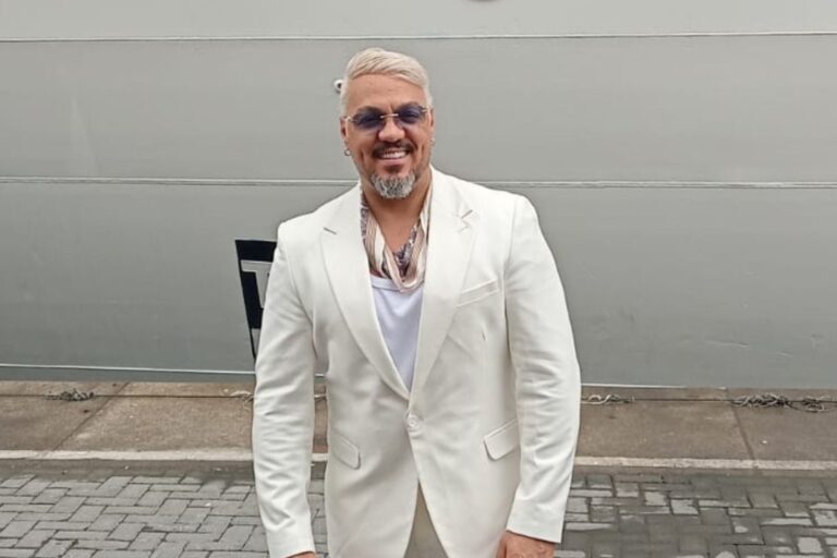 belo-exibe-novo-visual-no-navio-belo-em-alto-mar.-veja!