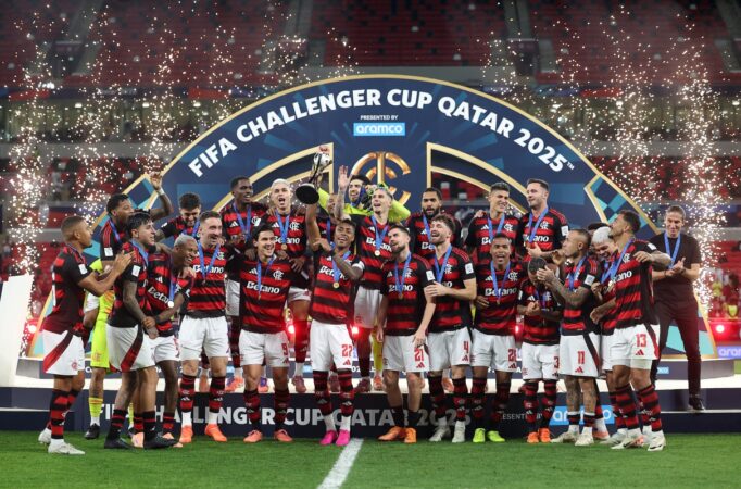 estante-lotada:-veja-quantas-tacas-o-flamengo-ja-levantou-em-2025