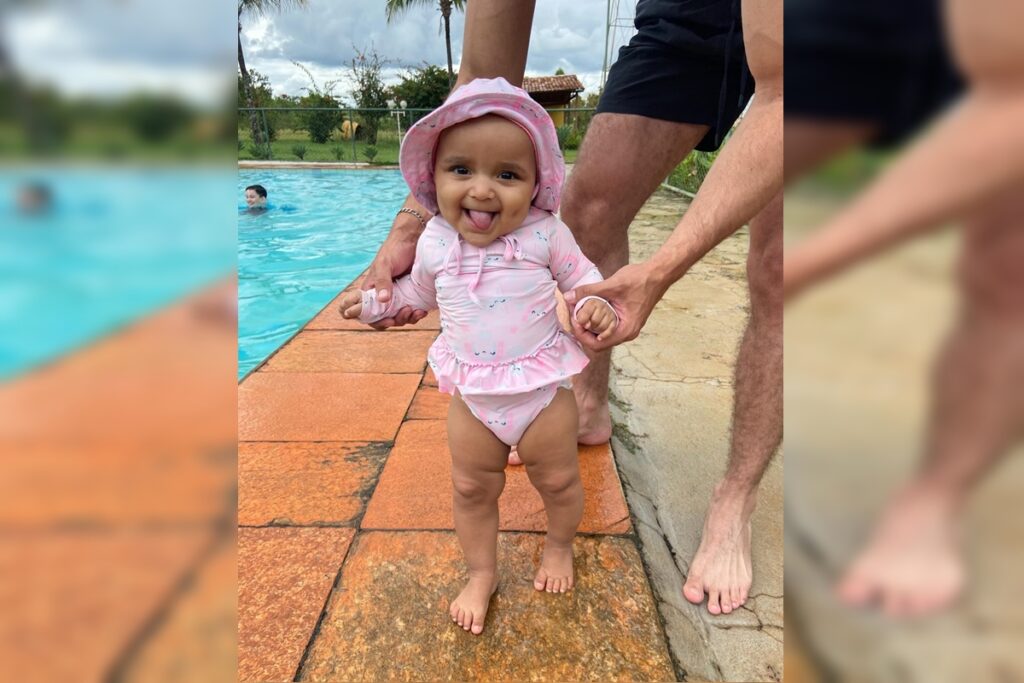 “alma-rasgada”,-desabafa-mae-de-bebe-que-morreu-enforcada-em-creche