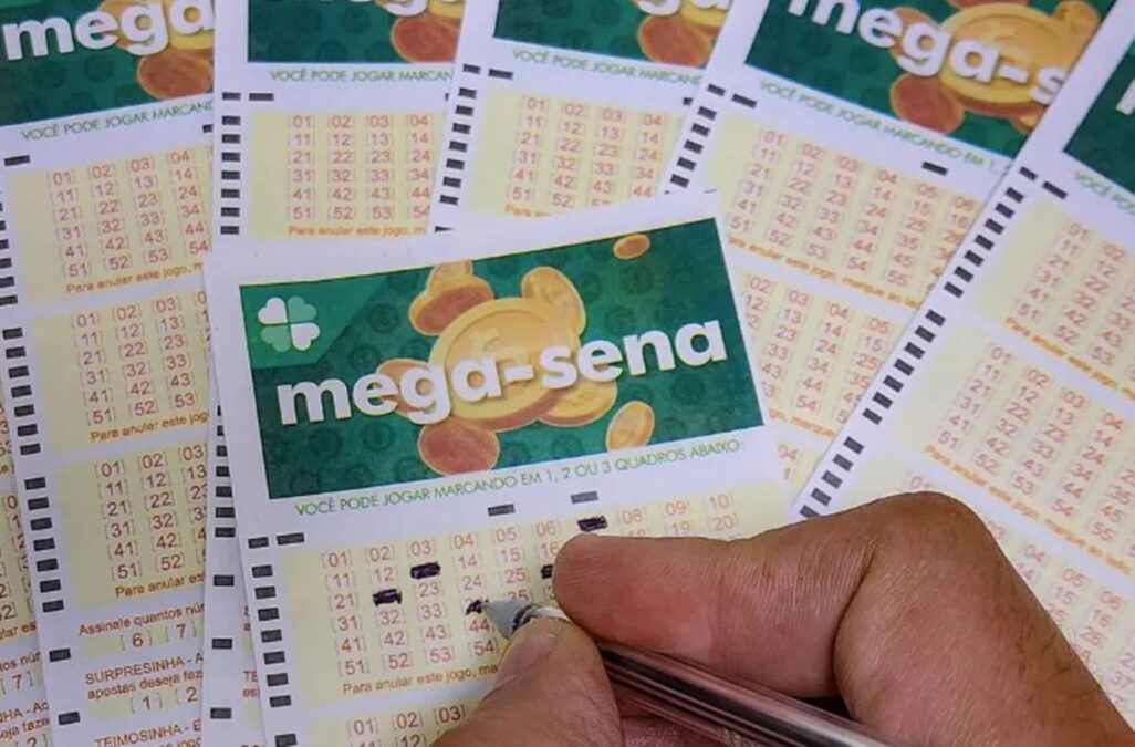 Confira as dezenas da Mega-Sena 2951 e demais sorteios de hoje (13/12)