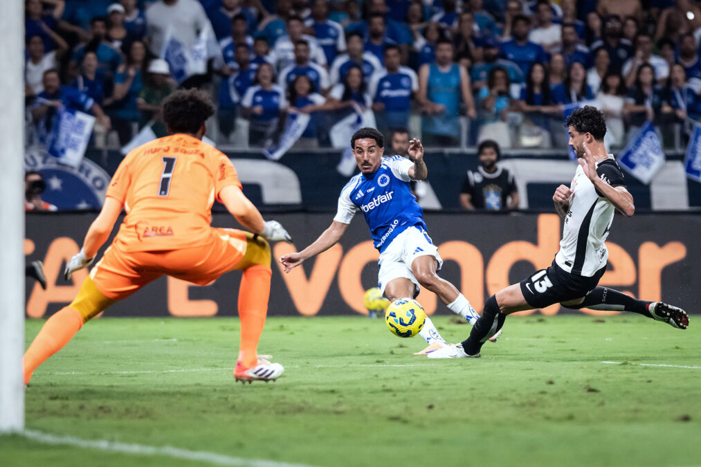 Palco do título de 2018, Cruzeiro reecontra Corinthians em Itaquera