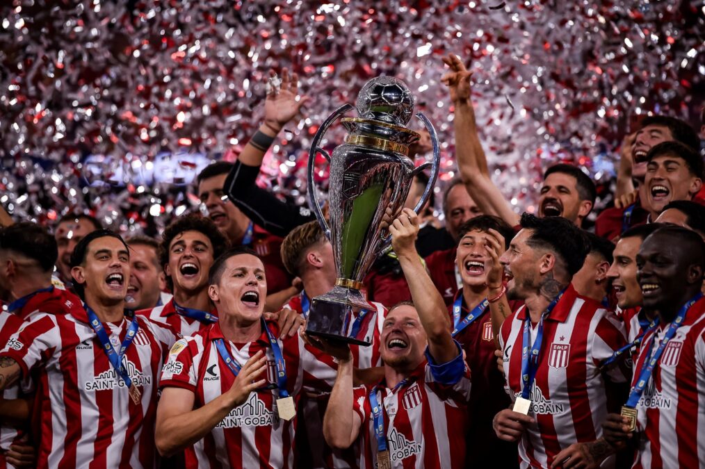 Estudiantes vence Racing nos pênaltis e é campeão argentino