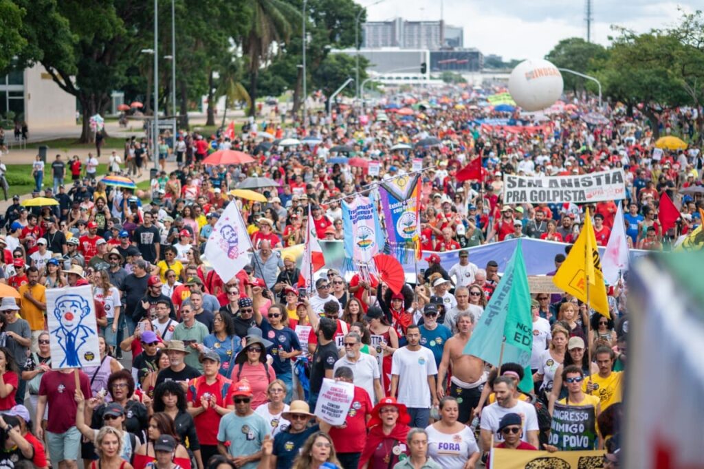 ato-contra-pl-da-dosimetria-em-brasilia-concentra-criticas-a-motta
