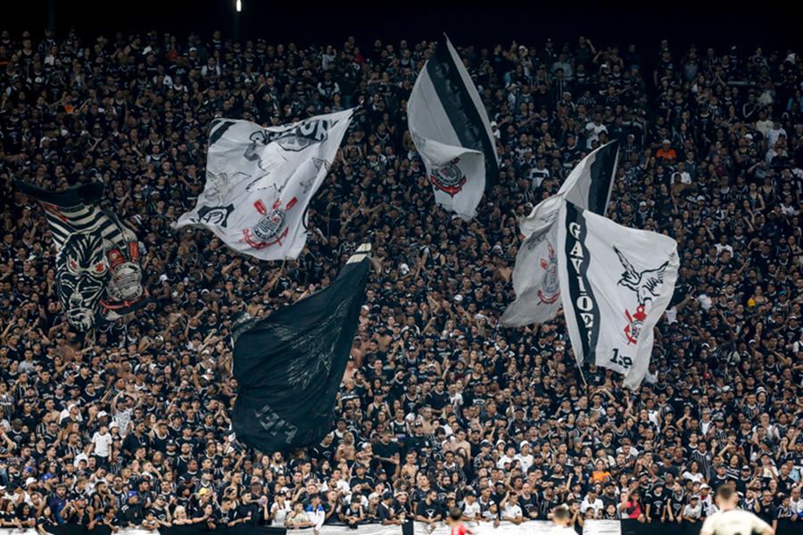 mp-suspende-acao-que-proibia-organizada-do-corinthians-nos-estadios
