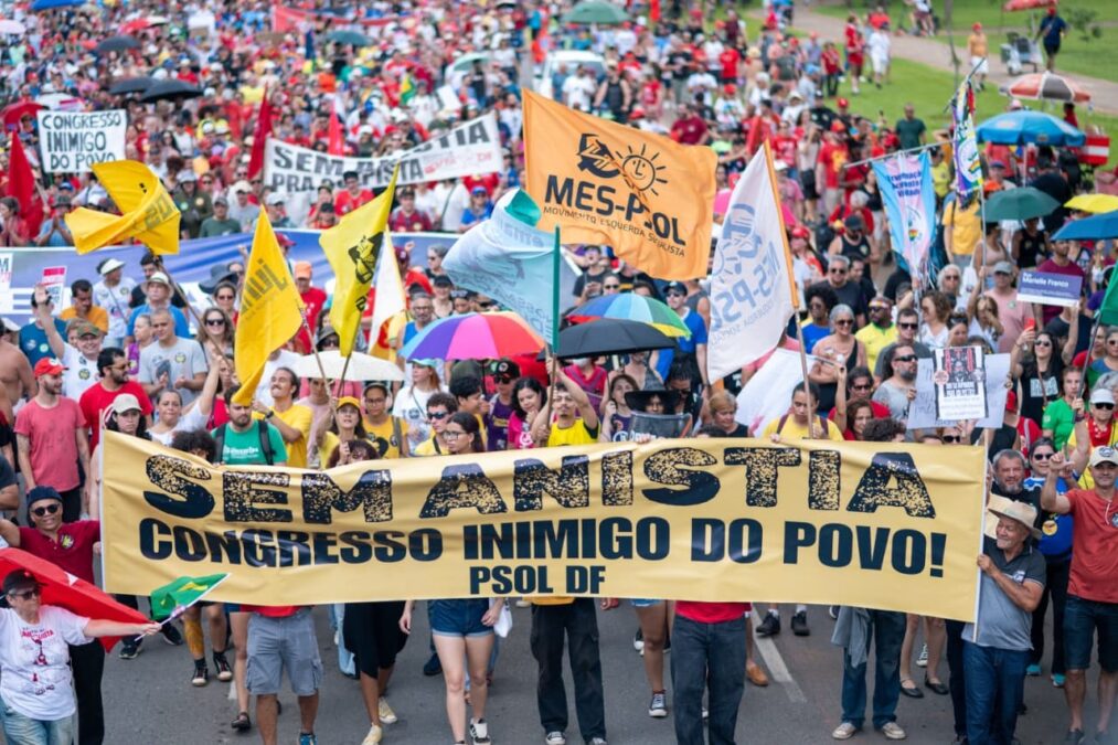Ao menos 18 capitais registraram atos contra PL da Dosimetria